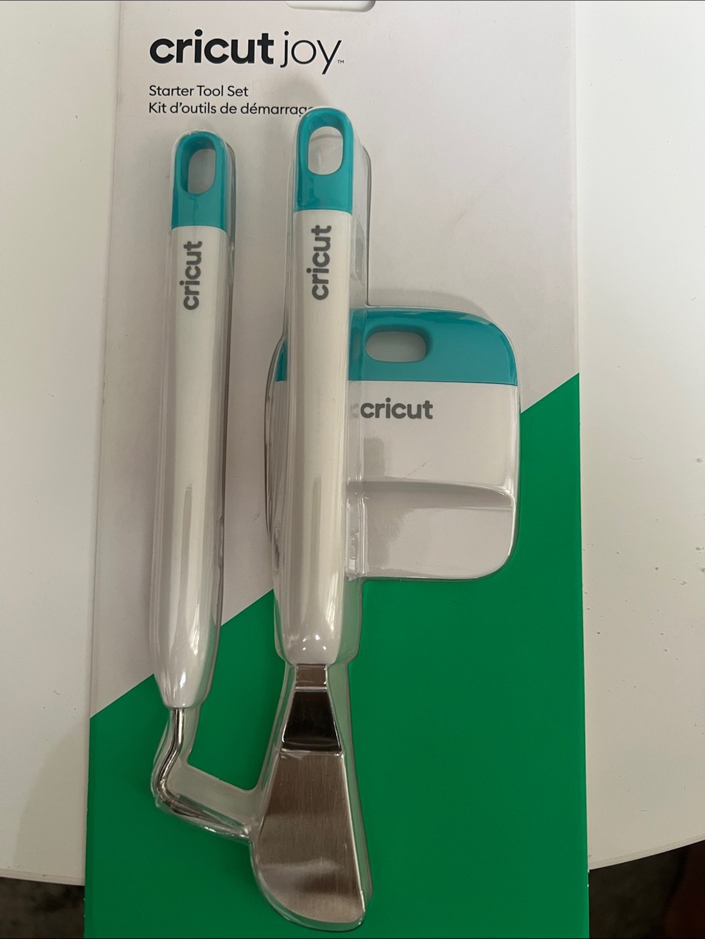 Cricut Starter Tool Set - White & Teal Accents